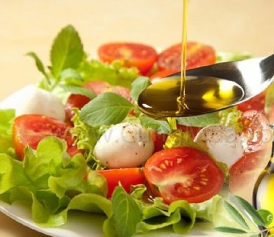 Cách sử dụng dầu ăn cho bé Cách sử dụng dầu ăn cho bé