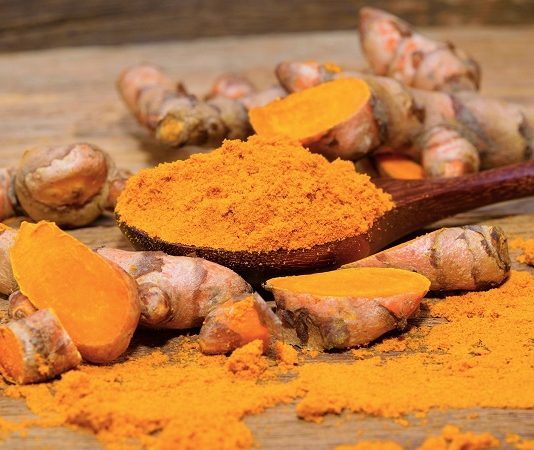 Nghệ tươi đắp mặt có tác dụng gì? Nghệ tươi là một nguyên liệu làm đẹp dễ kiếm, phổ biến nhất hiện nay