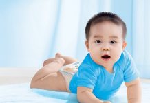 Review Top 6 loại bỉm cho trẻ sơ sinh Bỉm Huggies làm từ chất liệu bông mềm mại, an toàn với làn da nhạy cảm của trẻ