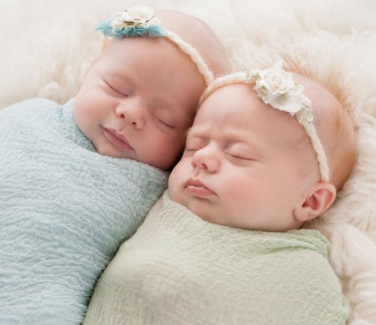 Khi nào ngừng quấn tã cho trẻ sơ sinh? Quấn tã có nhiều tác dụng cho sức khỏe của trẻ