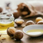 Ăn hạt macca có tốt không? Hoàng hậu của các loại hạt có lợi ích gì? Macca chứa thành phần dồi dào chất xơ và chất béo lành mạnh giúp cơ thể khỏe mạnh