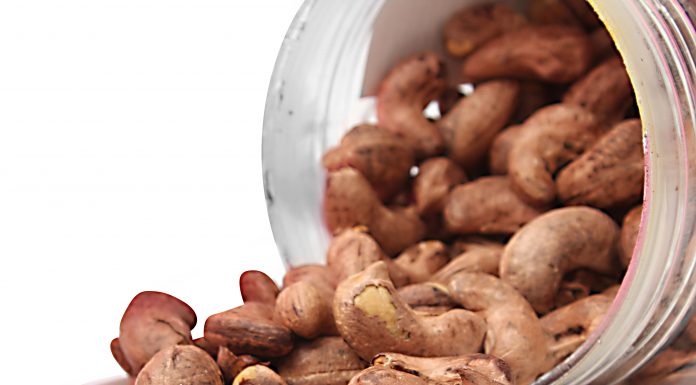 Hạt điều rang muối 1kg bao nhiêu tiền? Chất lượng hạt điều càng tốt thì giá thành càng cao