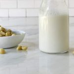 Hạt macca ăn sống được không? Cách rang hạt macca tươi Sữa hạt macca có nhiều lợi ích cho sức khỏe