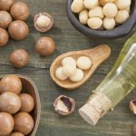 Hạt macca xuất xứ ở đâu và hướng dẫn một số cách chế biến hạt macca ngon Macca thường được sử dụng để làm bánh ngọt ở một số nước phương tây